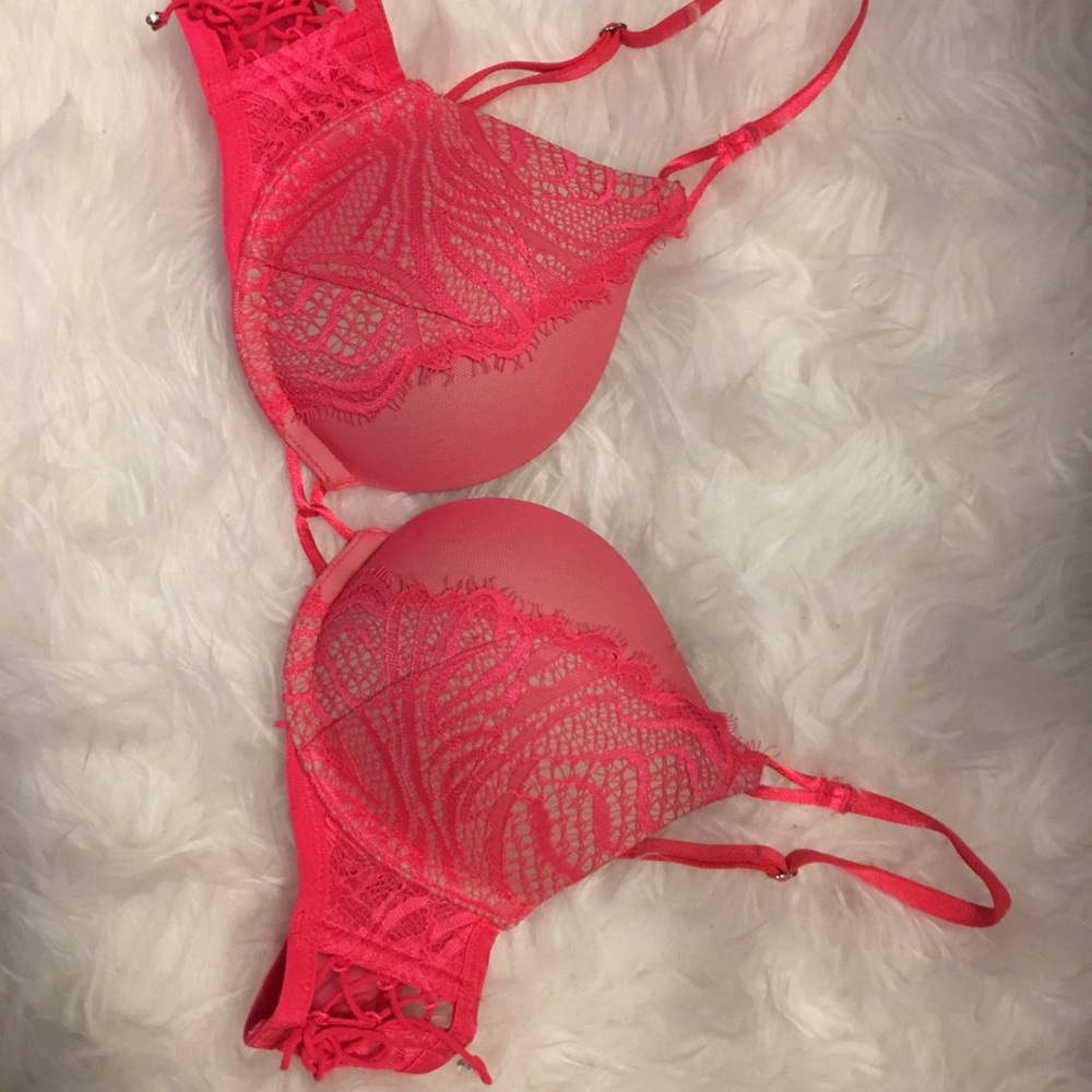 Victoria secrets bombshell