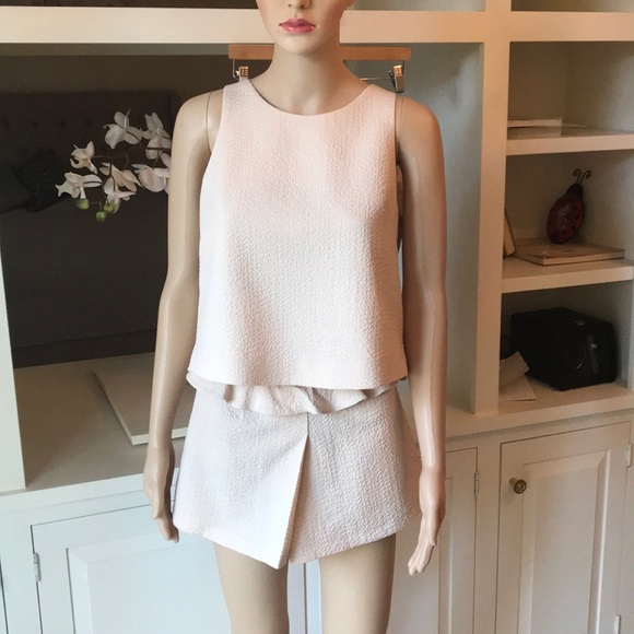 Other - Beautiful beige set with shorts Other - Beautiful beige set with shorts