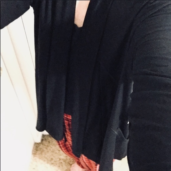 Large🖤Black, Soft Modal! Cardigan. Pockets. Last! - Picture 8 of 8