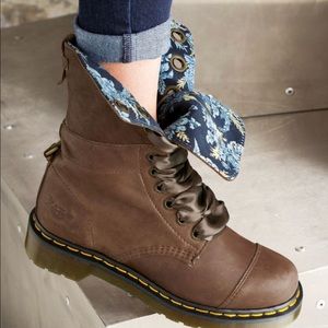 Dr Martens Aimilie Combat boot