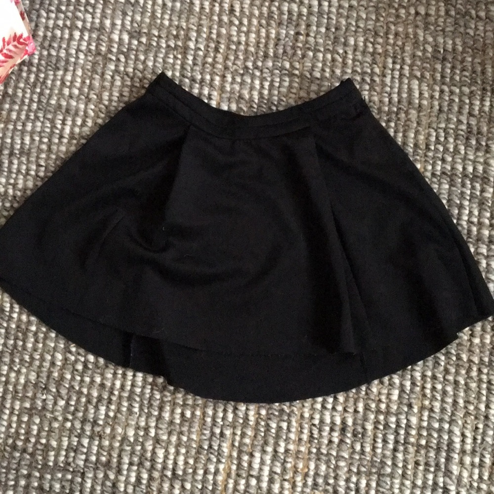 Black skirt