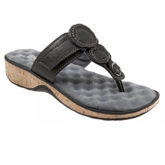 Shoes - SoftWalk Thong Sandal Black Size 10 N