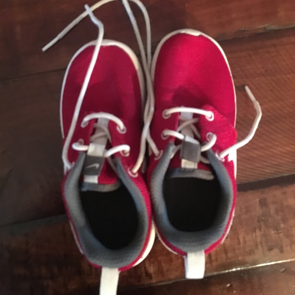 Boys Nike red sneakers