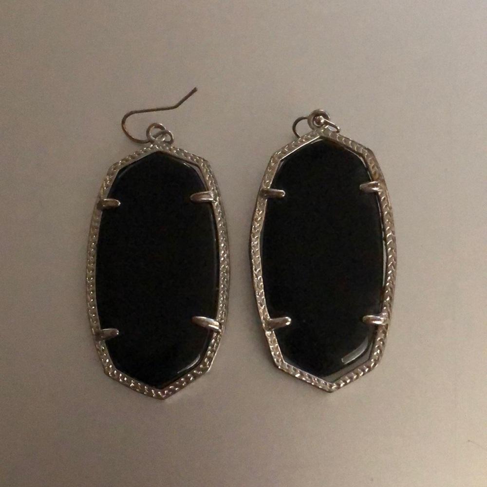 Black Kendra Scott earrings