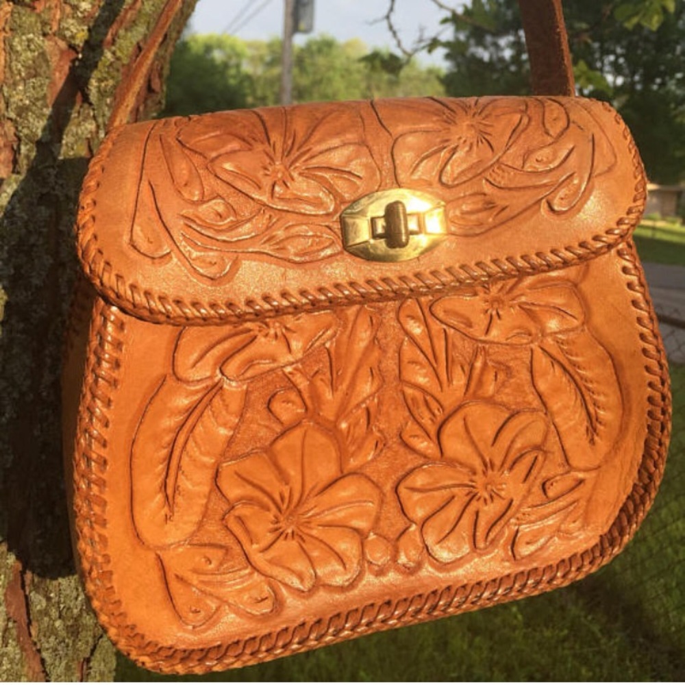 Vintage 1970s purse, hand tooled leather