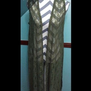 💚🦄NEW Olive Green Lace Duster Vest🦄💚