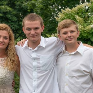 Meet your Posher, Dennis