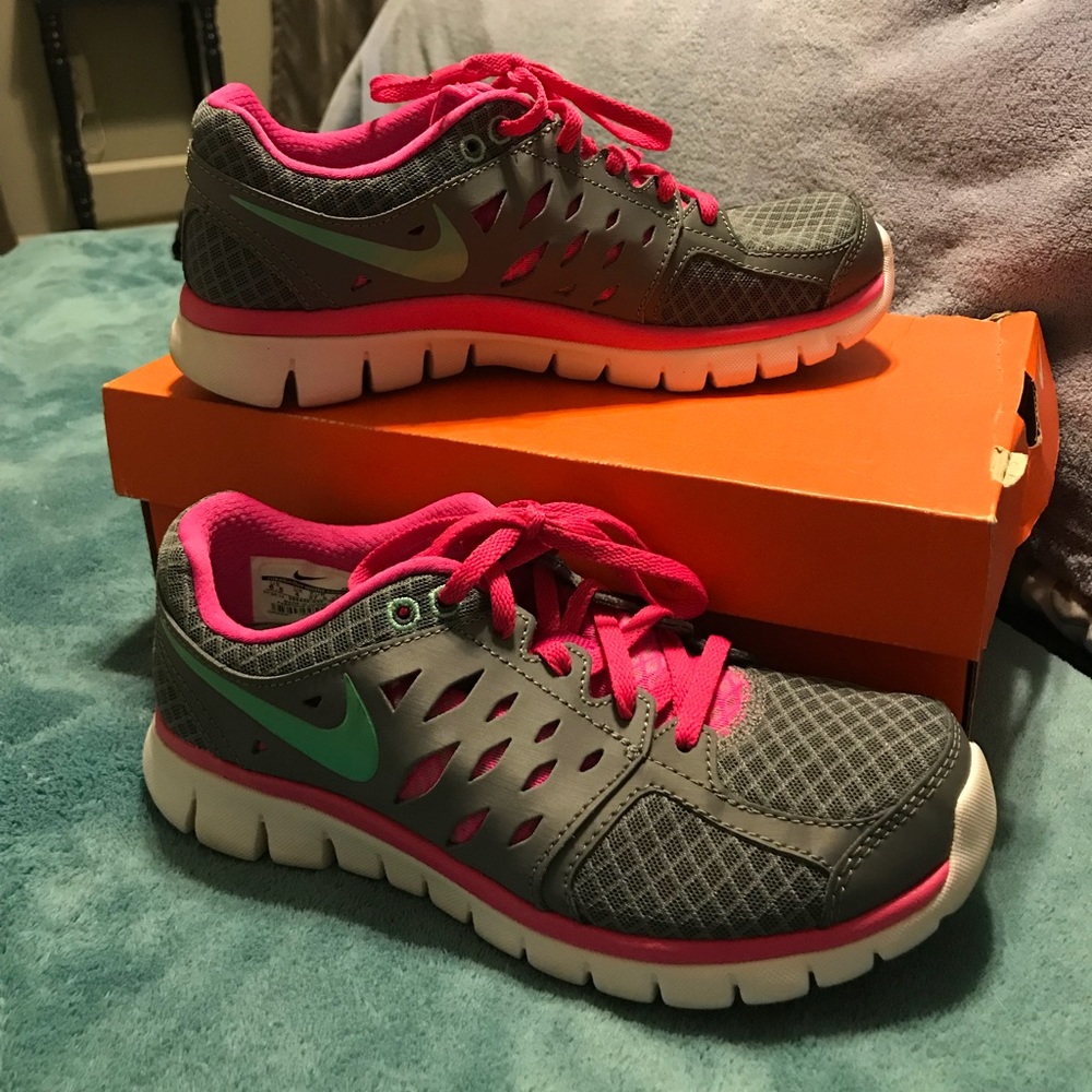Nike Running Shoes 6.5