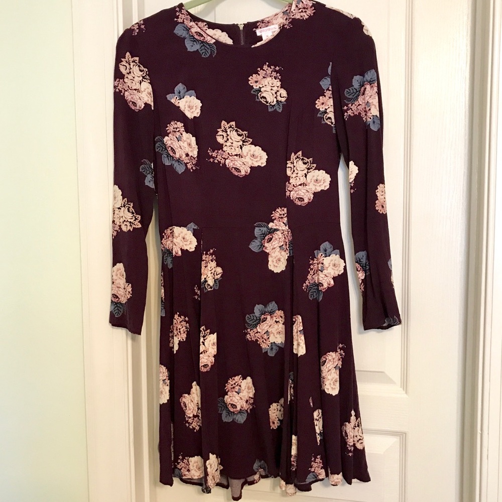 Long Sleeve Sz Med purple Floral dress EUC