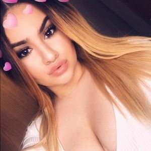 Meet your Posher, Casandra