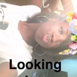 Meet your Posher, Dejara