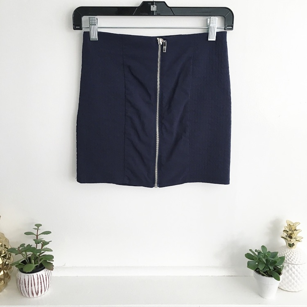 Zipper Mini Skirt in Navy