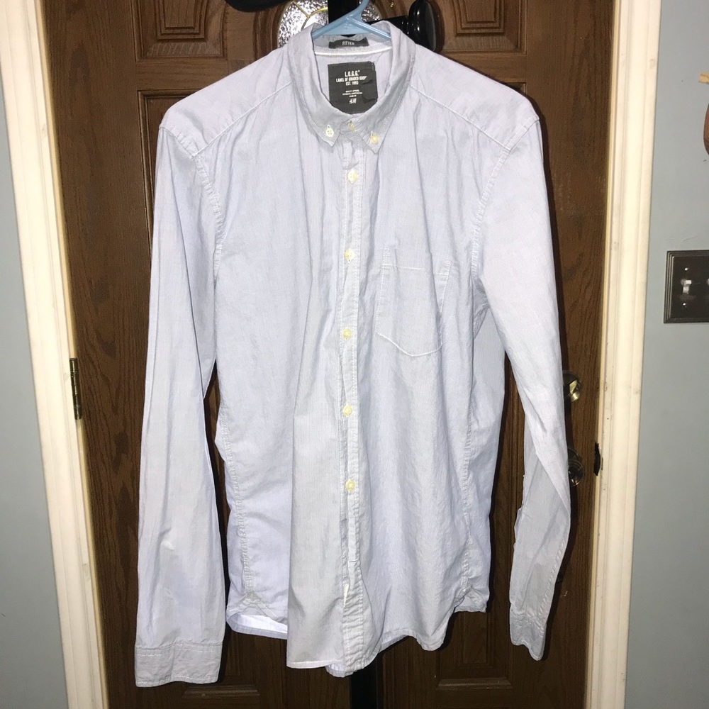 H&M bottom down light blue men shirt Sz. Medium