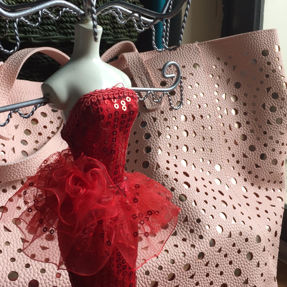 Gorgeous Red Scarlet Jewelry Organizer !