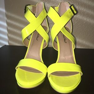 Patent leather neon yellow stiletto