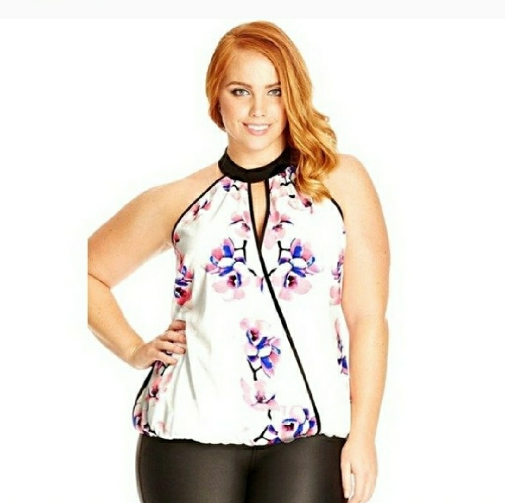 NWOT Sexy Blossom wrap top with racer back!