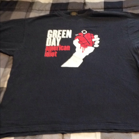 Green Day Tshirt - Picture 2 of 2
