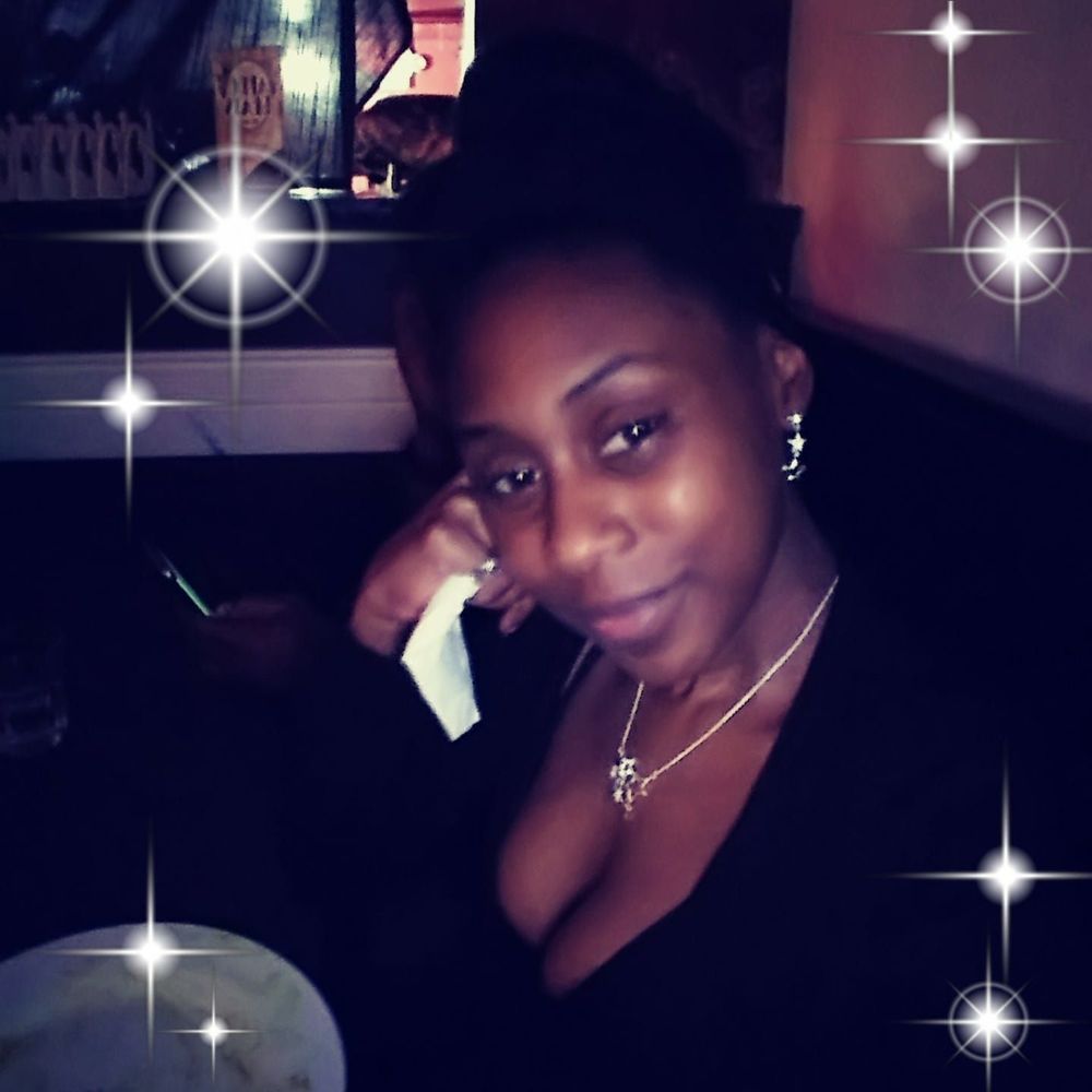 Meet your Posher, Shalay