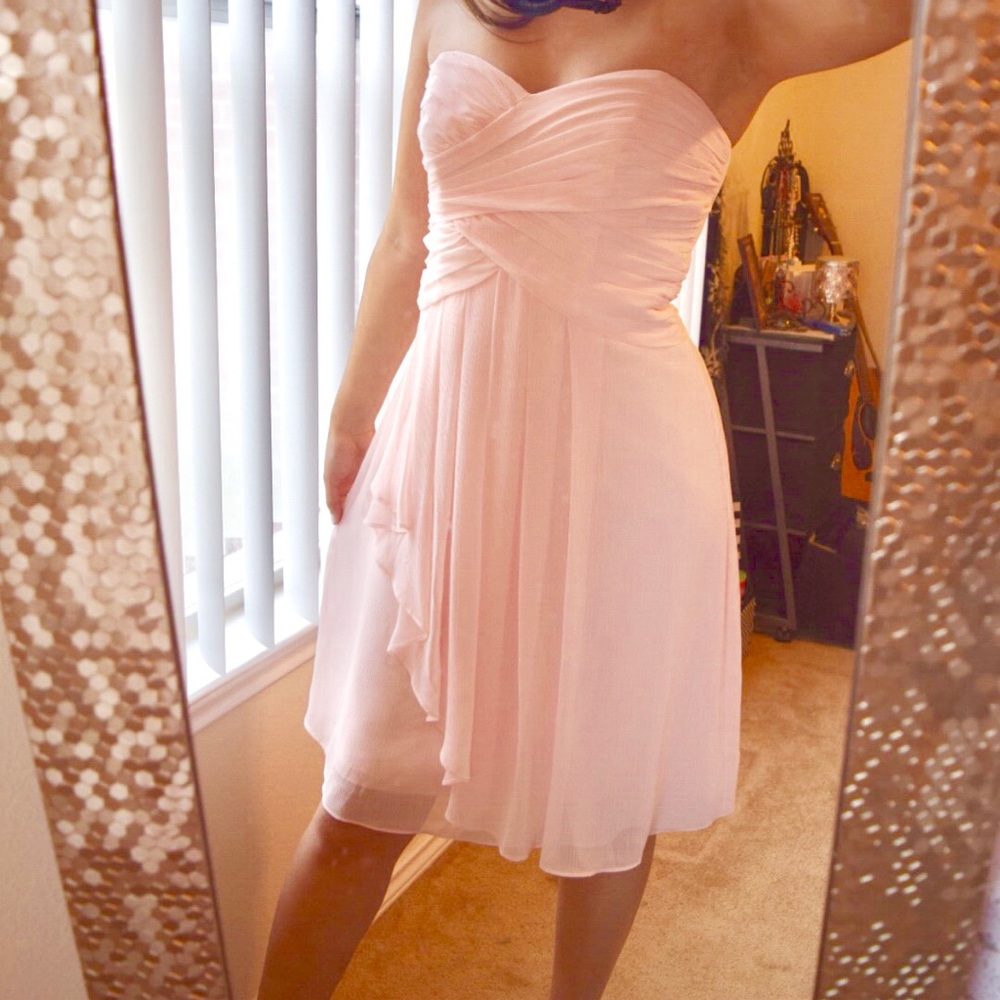 Short crinkle chiffon dress with front cascade