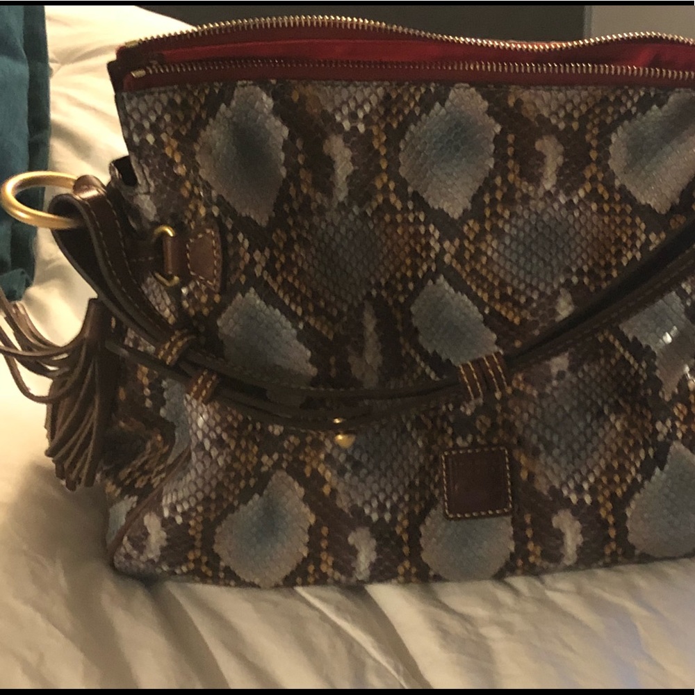 Dooney & bourke python hobo