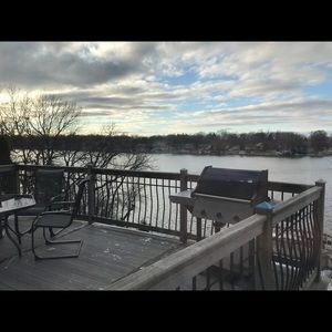 Meet your Posher, Elena