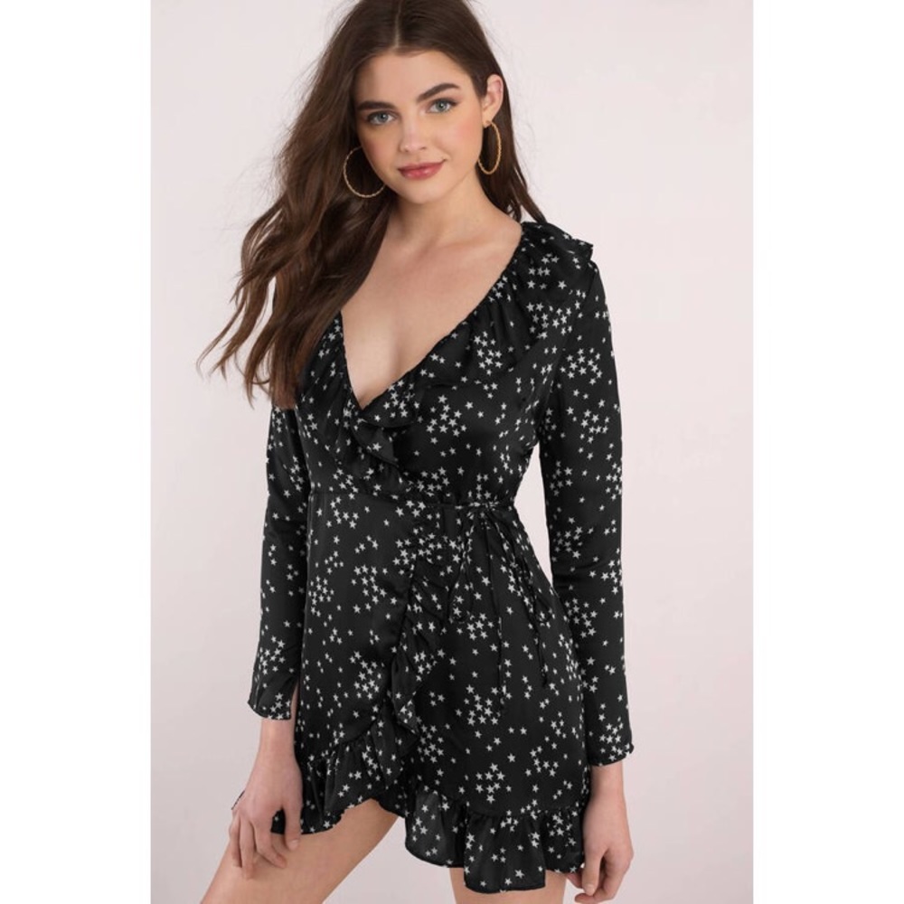 🆕Star Print Ruffle Wrap Dress - Picture 2 of 8