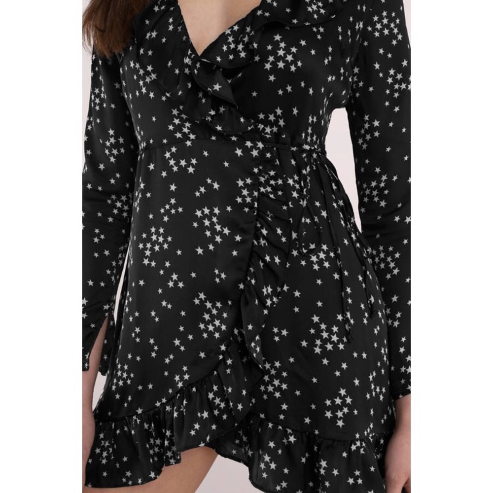 🆕Star Print Ruffle Wrap Dress - Picture 4 of 8