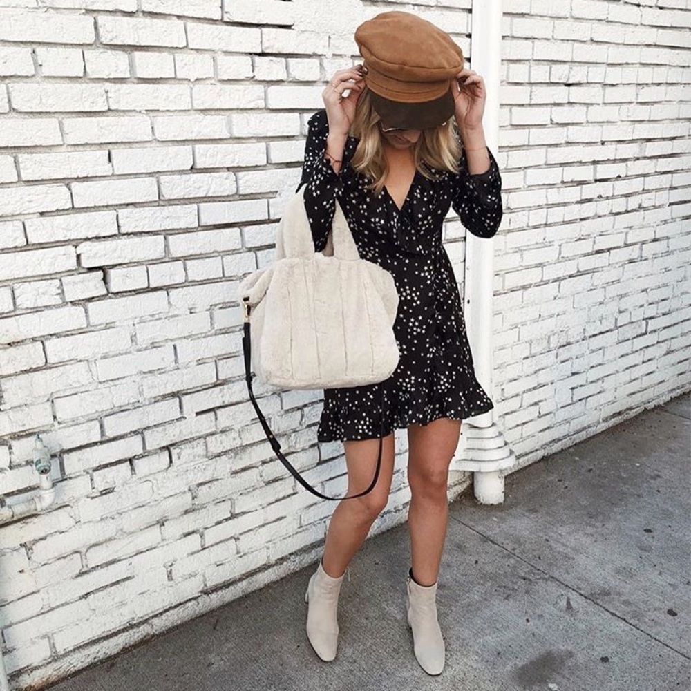 🆕Star Print Ruffle Wrap Dress - Picture 6 of 8