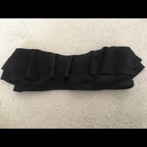 Strapless ruffled swim top