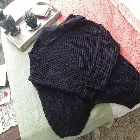 Beautiful jlow black sweaters - Picture 4 of 4