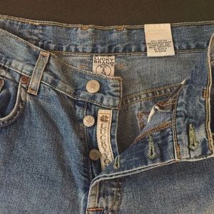 Lucky Jeans in excellent. Button fly
