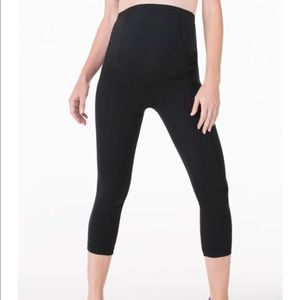 Maternity Yoga - Ingrid and Isabel Capris