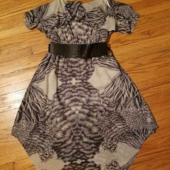 Patterned Dress - Picture 4 of 4