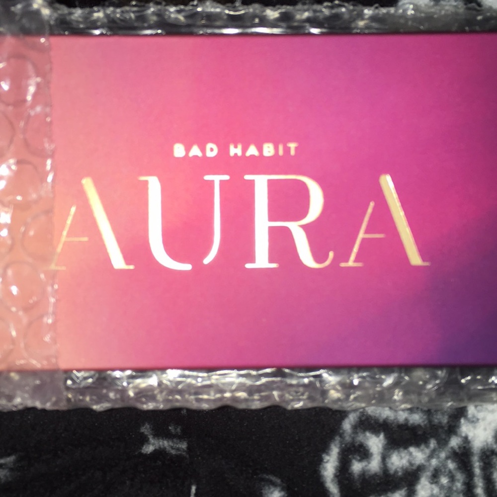 Bad Habit Beauty Aura eyeshadow palette