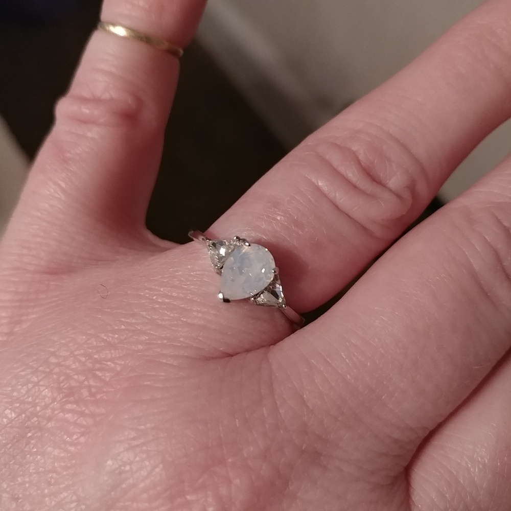 Fragrant Jewels Ring