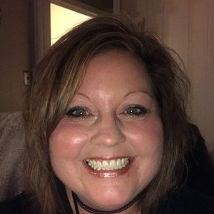 Meet your Posher, Michele