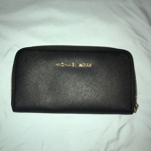 michael kors wallet