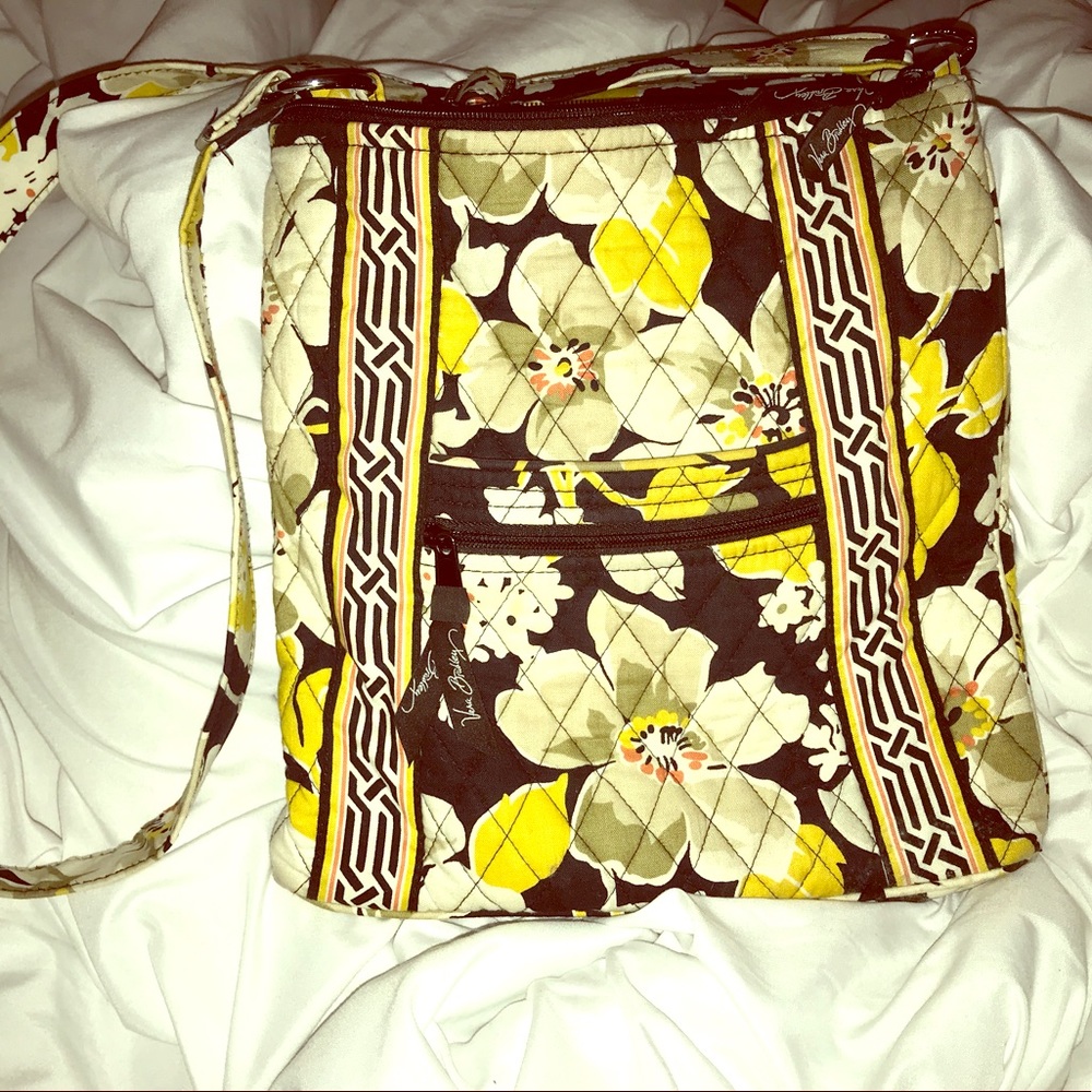 ✨AUTHENTIC Vera Bradley “Hipster” in DOGWOOD✨