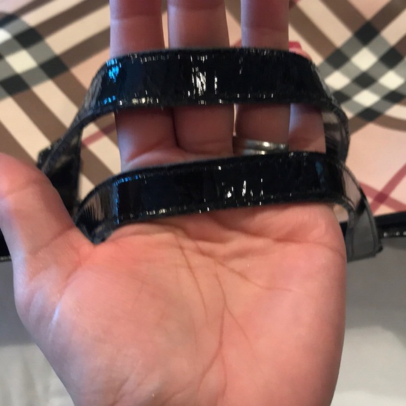 Authentic Burberry bag - Picture 3 of 8