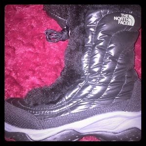 The North Face Girls Black Winter Boots 👢 Size 3