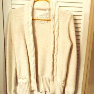 Cozy American Eagle cardigan!