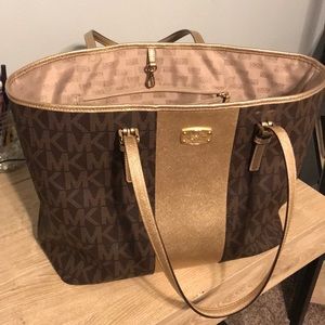 EUC MICHAEL KORS MET CENTER STRIPE CARRYALL TOTE