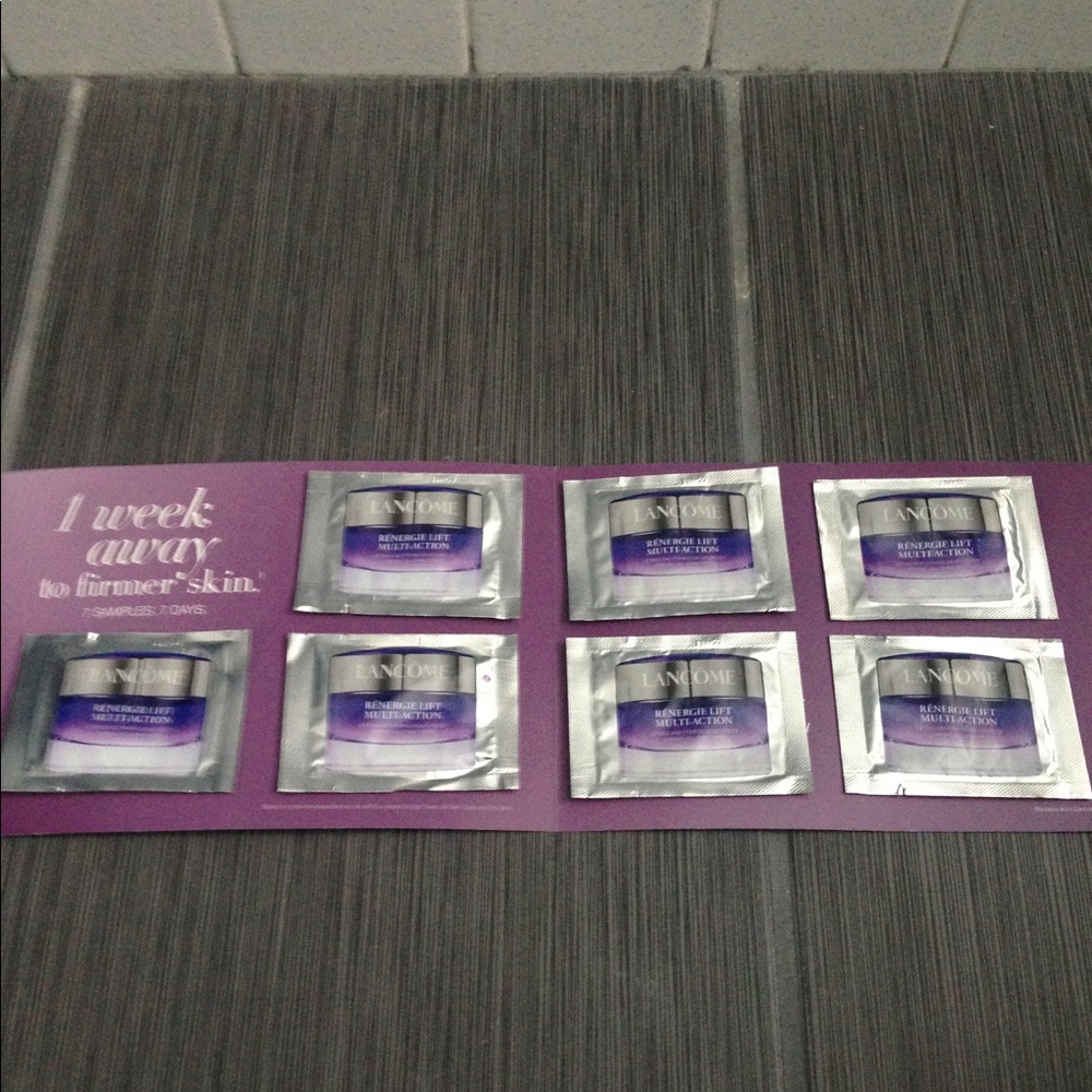 NEW! Lancome Renergie Gift Set!
