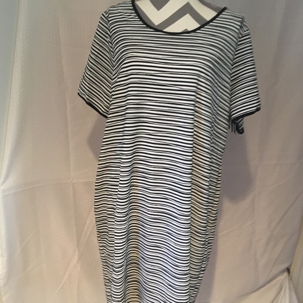 Vince Camuto dress (#67)