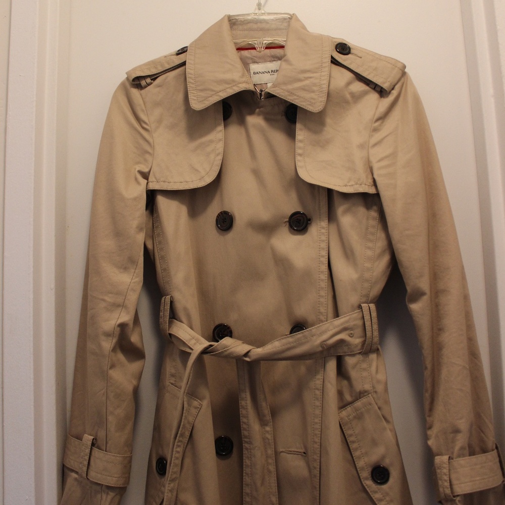 Banana Republic Khaki Belted Trench Coat