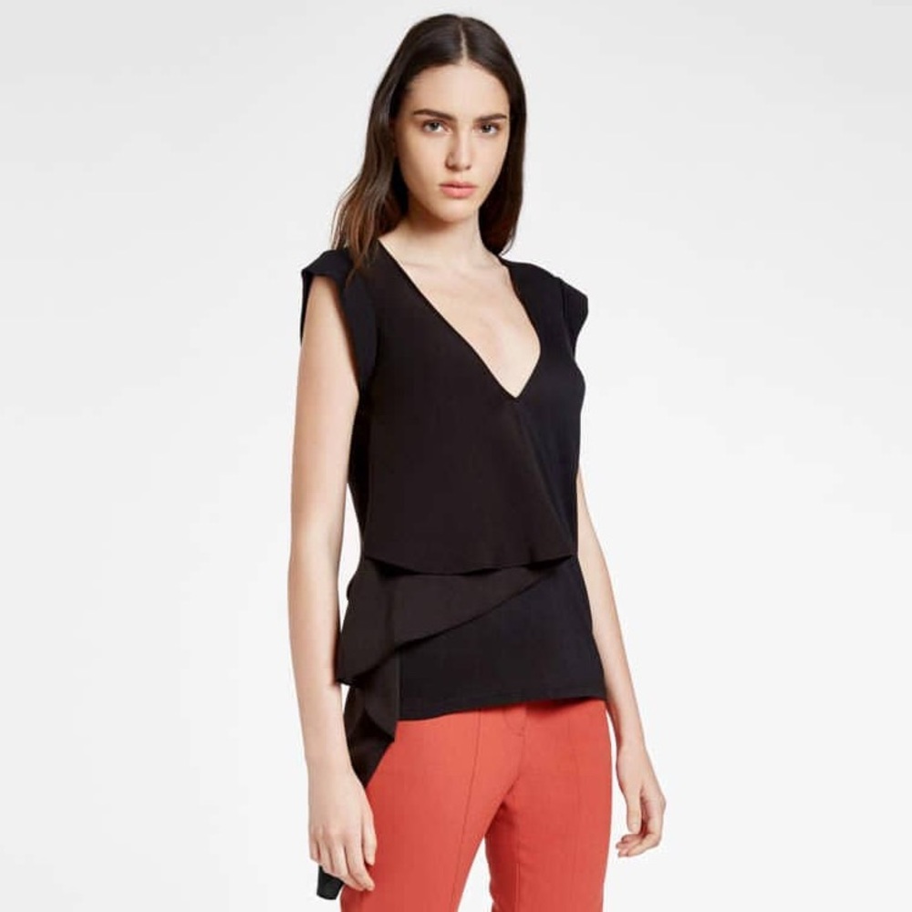 ♦️SOLD♦️HALSTON HERITAGE black georgette Knit Top
