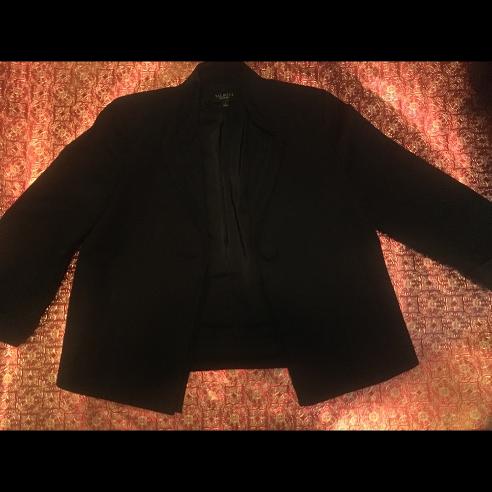 Size 4 Black Blazer *TALBOTS*
