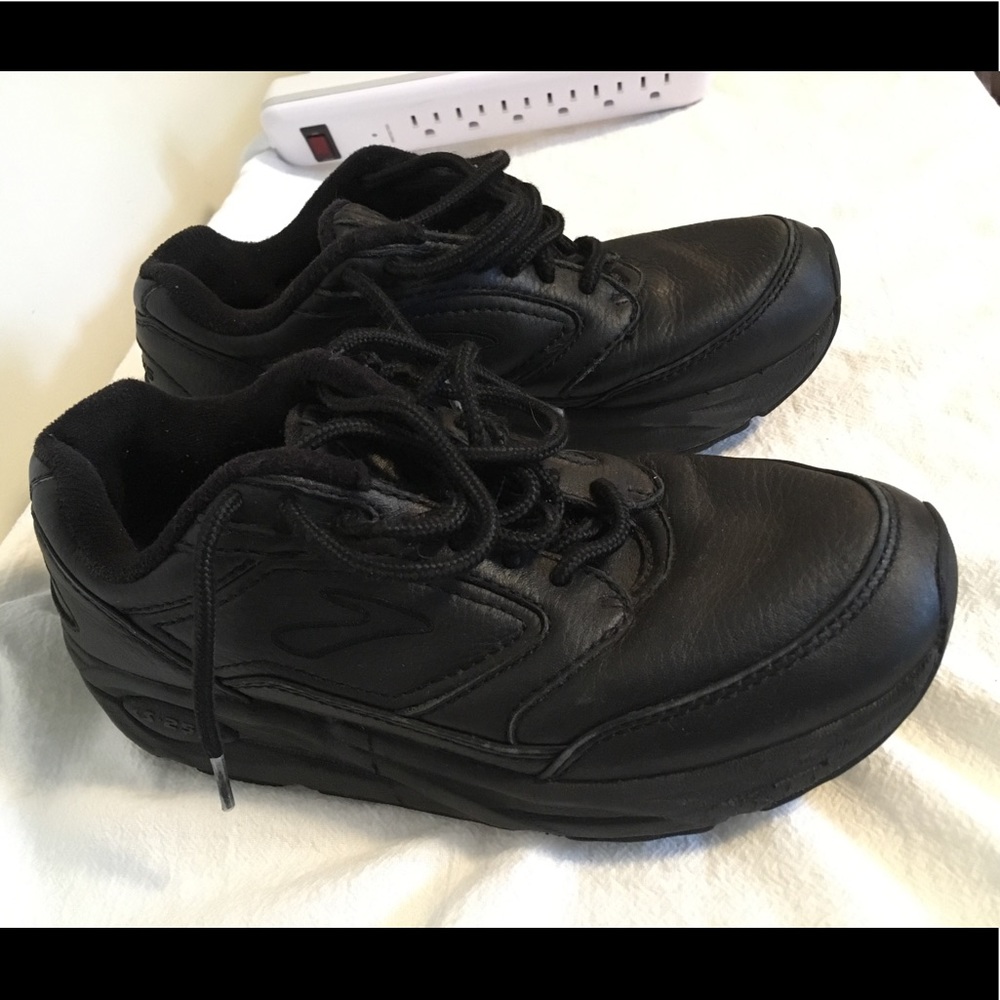 Brooks s257
