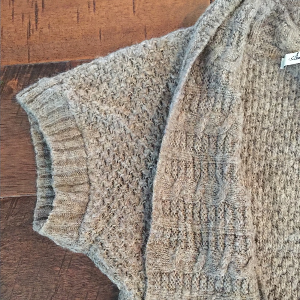 American Rag XS short sleeve sweater cardigan