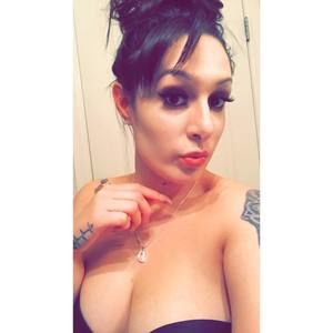 Meet your Posher, Desiree